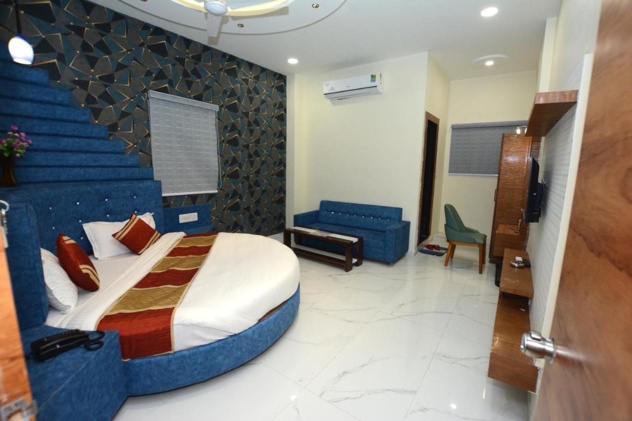Hotel Villa Inn Ānand Esterno foto